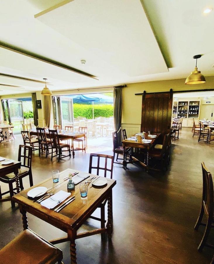 The Bottle & Glass Inn Harpsden 外观 照片